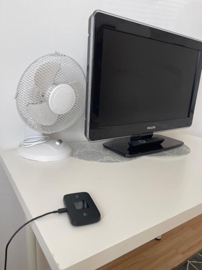 Appartamento Yksio Kilometri Jokirannasta Forilta Turku Esterno foto